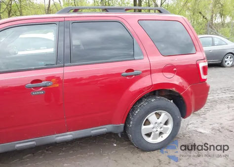 2011 Ford Escape Xlt from USA, damaged, VIN 1FMCU9DG9BKA30856